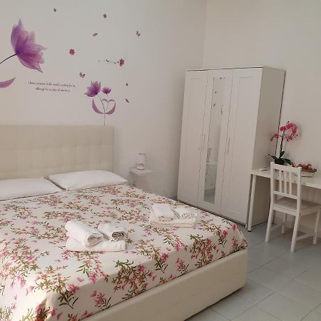 Le Tre Orchidee Bed and Breakfast Salerno Exteriör bild