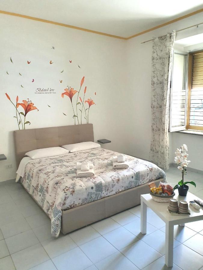 Le Tre Orchidee Bed and Breakfast Salerno Exteriör bild