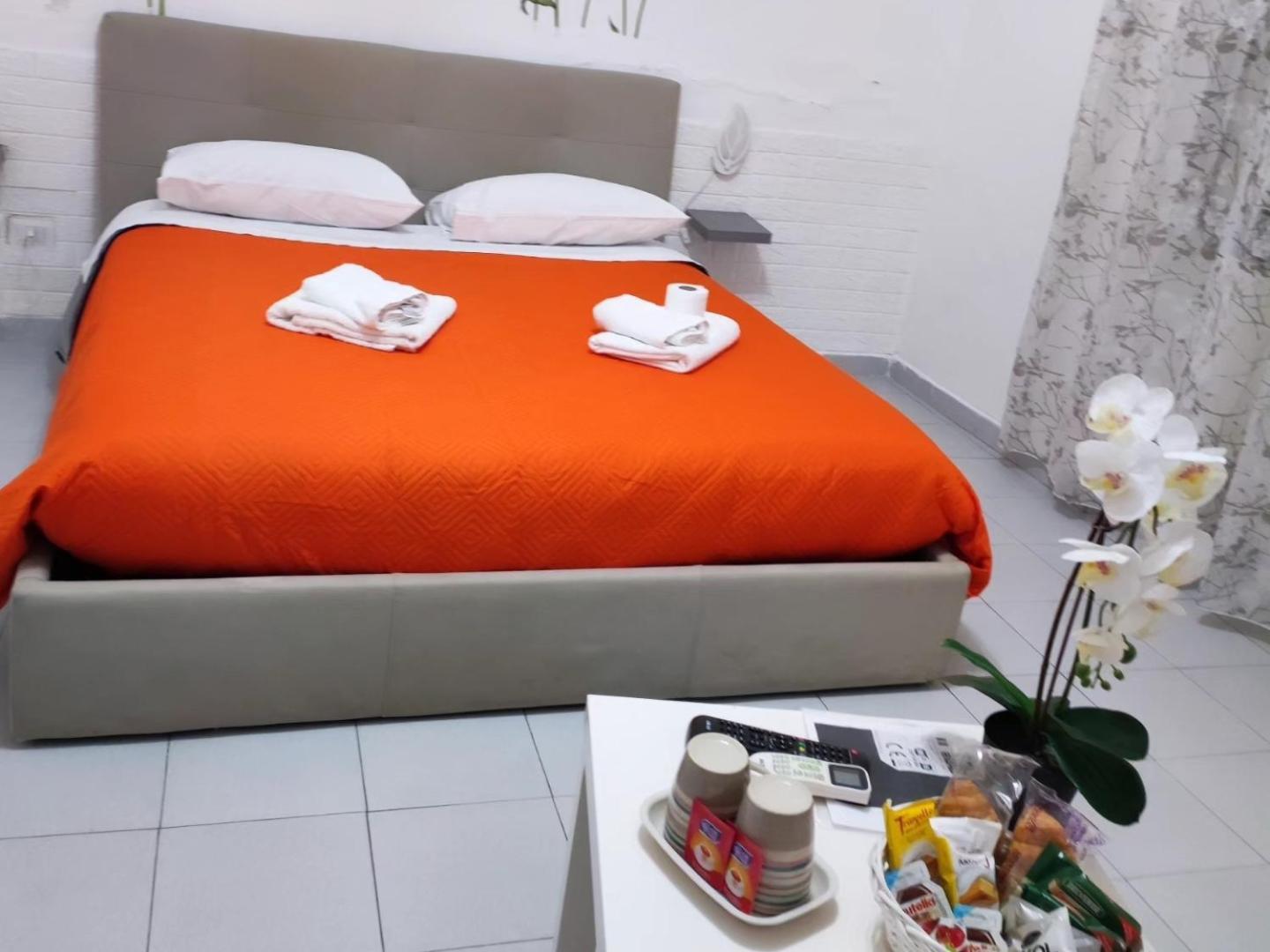 Le Tre Orchidee Bed and Breakfast Salerno Exteriör bild