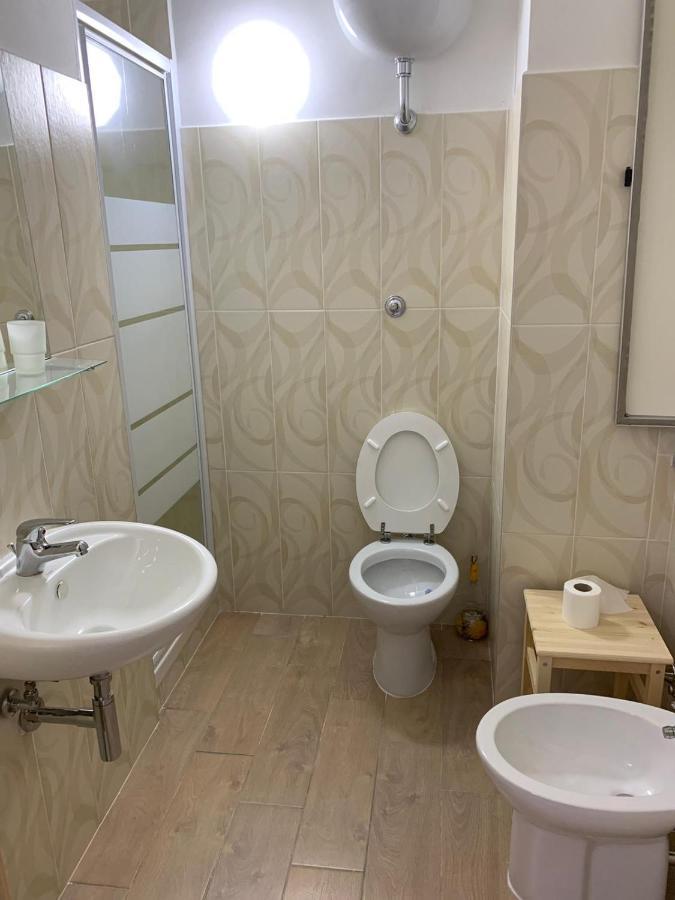 Le Tre Orchidee Bed and Breakfast Salerno Exteriör bild