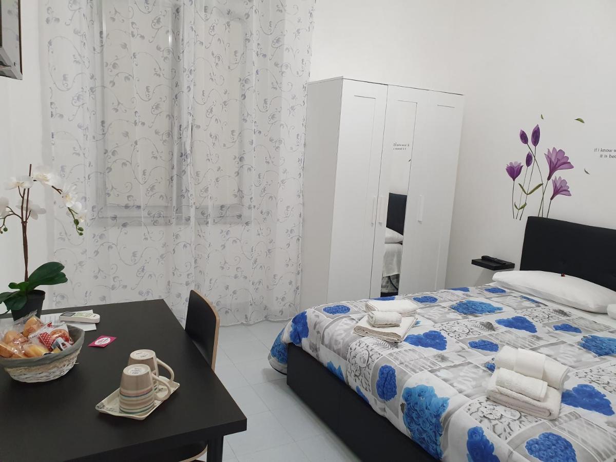 Le Tre Orchidee Bed and Breakfast Salerno Exteriör bild