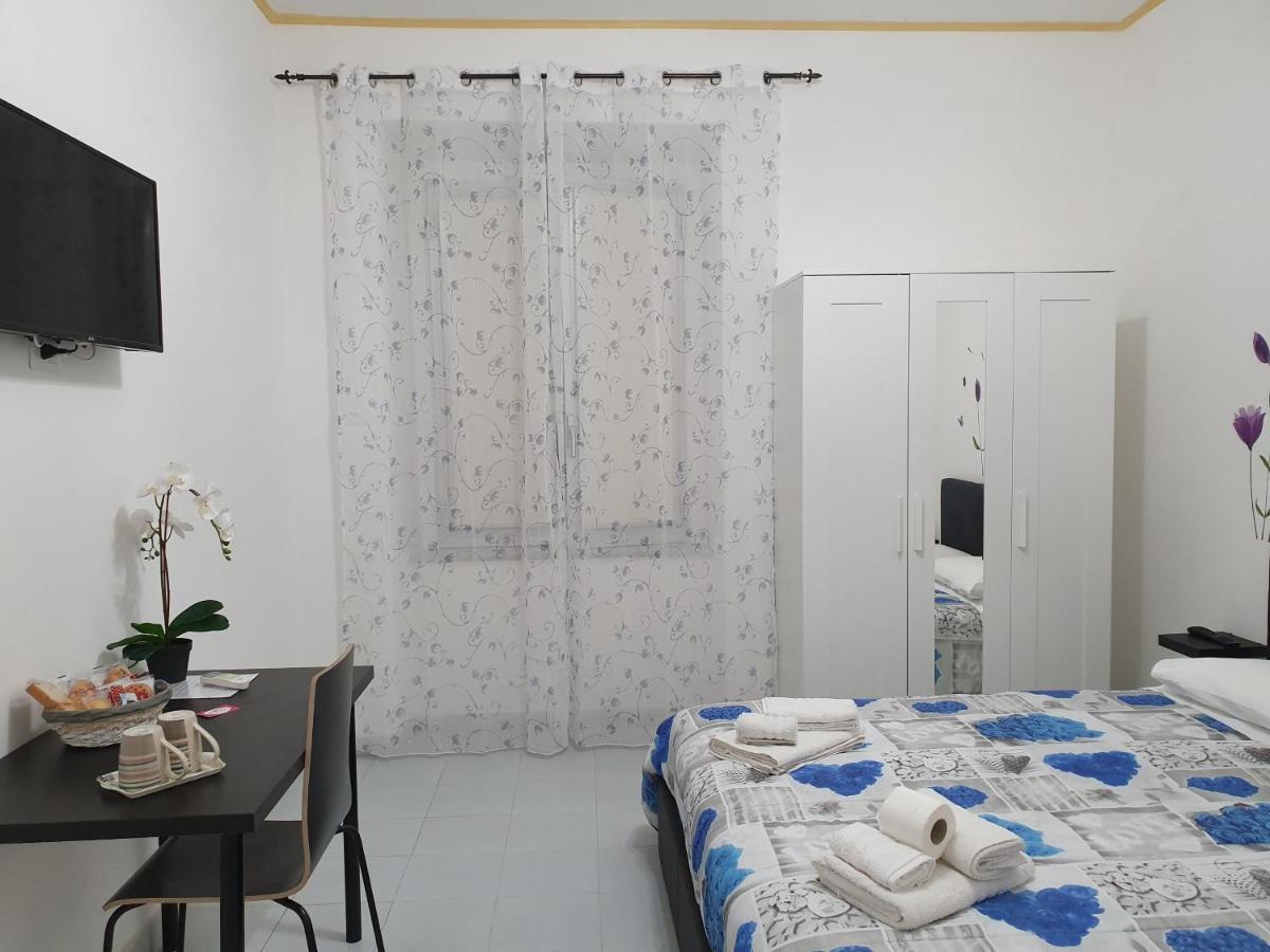 Le Tre Orchidee Bed and Breakfast Salerno Exteriör bild